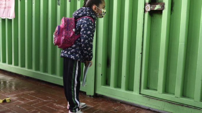 Primera semana de clases presenciales: contagios y cierre de escuelas en estados