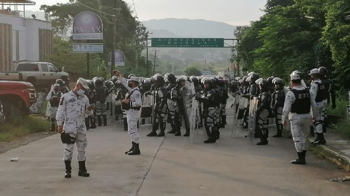 Guardia Nacional disuelve caravana migrante en Huixtla, Chiapas
