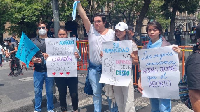 Provida y grupos religiosos protestan afuera de la SCJN contra la despenalización del aborto