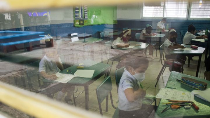 NL reporta primeros dos casos de covid-19 en escuelas, tras regreso a clases