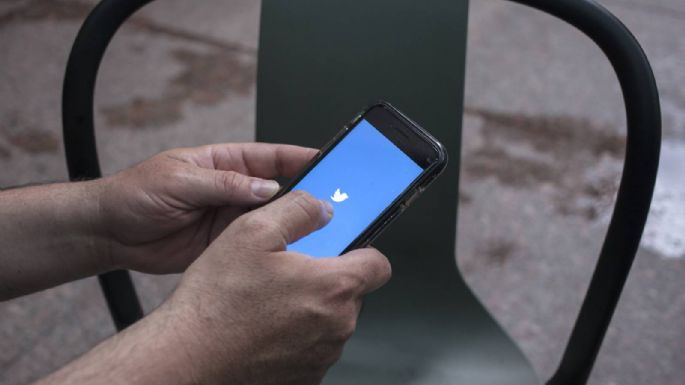 AMLO pide a Twitter explicar "fichaje" a usuarios que opinan sobre conflicto en Ucrania