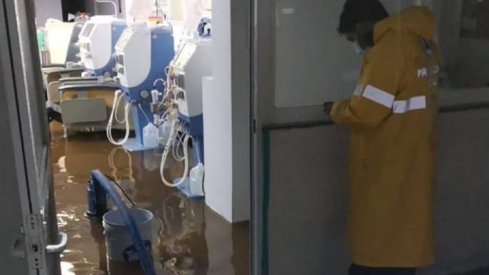 Intensa lluvia registrada en Ecatepec deja dos personas fallecidas y un hospital dañado (Videos)