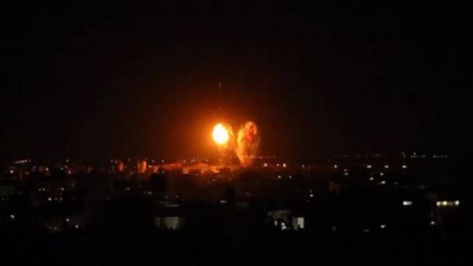 Israel dispara cohetes contra la Franja de Gaza en respuesta al lanzamiento de globos incendiarios