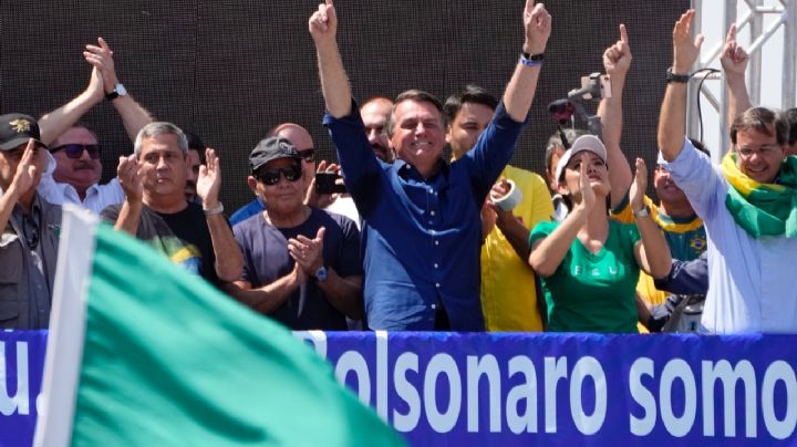 Bolsonaro amenaza a un juez del Tribunal Supremo ante una multitud de simpatizantes