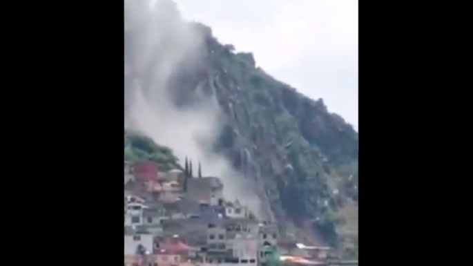 Captan en video un deslave en cerro de Ecatepec, en Edomex