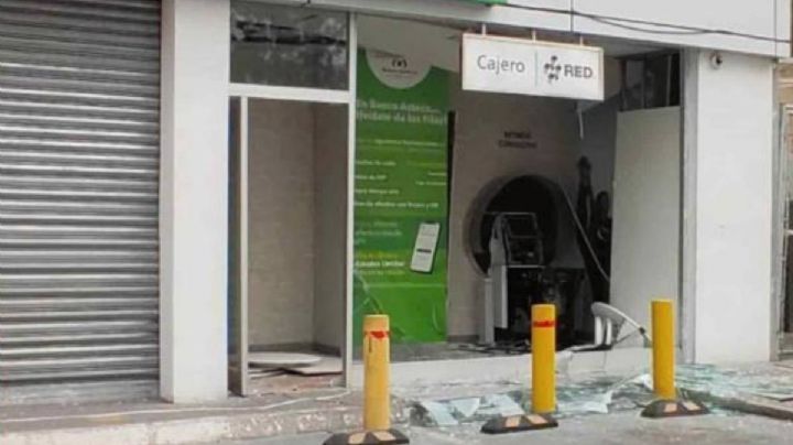 Detonan bomba en sucursal de Elektra en Edomex para robar cajero de Banco Azteca