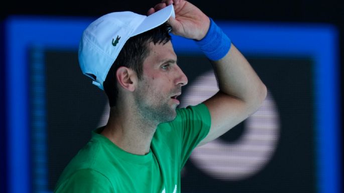 Detienen otra vez a Novak Djokovic; analizan deportarlo de Australia