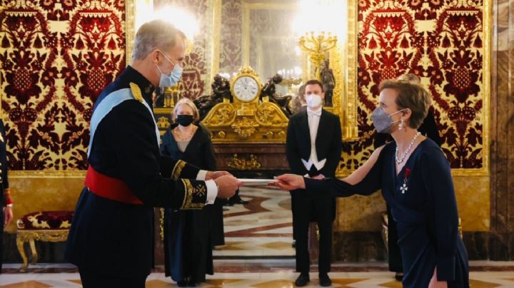 El rey de España recibe a seis nuevos embajadores; el de México sigue en veremos