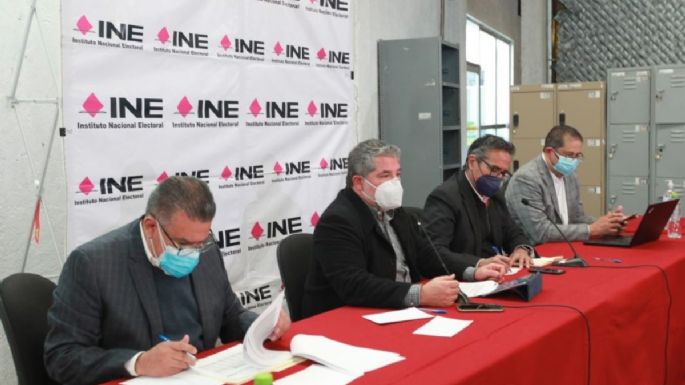 El INE valida más firmas de las necesarias para la consulta de revocación de mandato