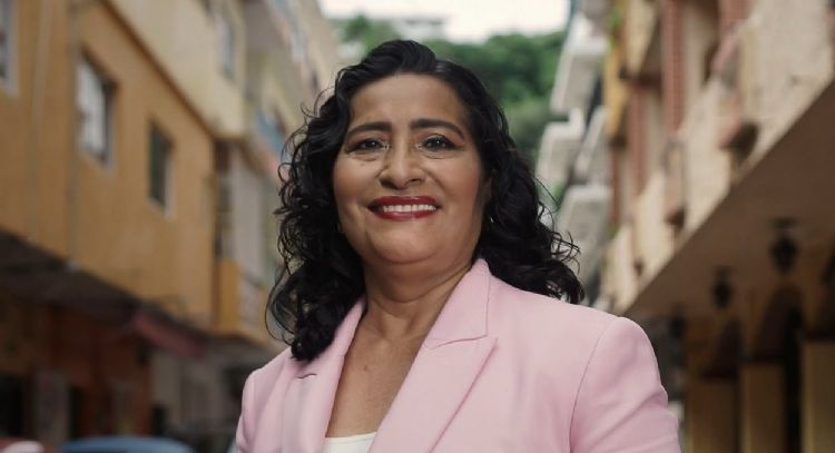 Ministros ponen freno por "tiempo indefinido" a la revocación de Abelina López como alcaldesa