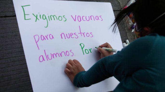 México acata la ruta de la OMS para vacunación; los niños son el grupo de menor riesgo: Ssa
