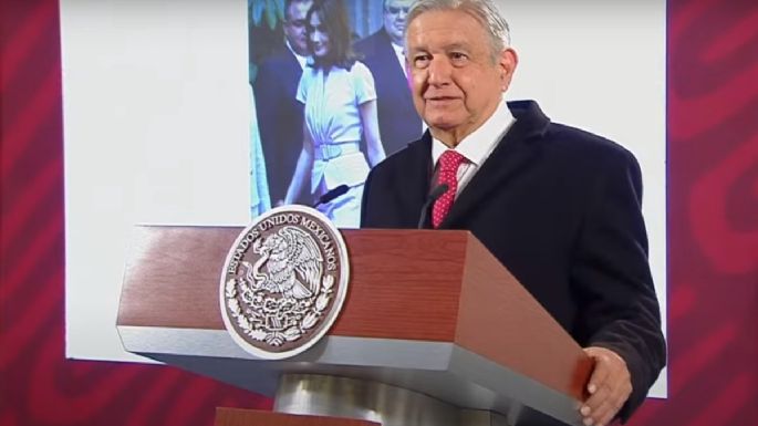 AMLO critica que García Luna mirara "de manera irrespetuosa” a Carla Bruni