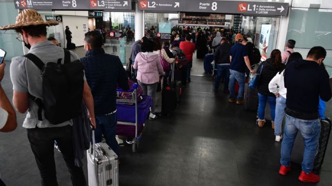 Aeroméxico cancela 43 vuelos por brote de coronavirus entre su personal