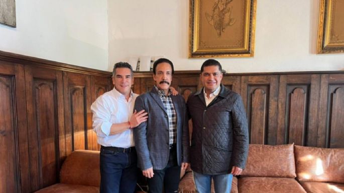 Tras agarrón en redes sociales, Omar Fayad y Alejandro Moreno se reconcilian