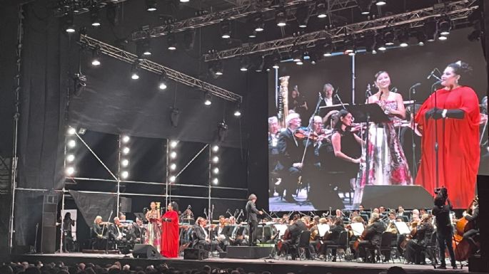 Arranca el Cervantino 50 edición: Reconocen a periodistas y entregan Presea Cervantina