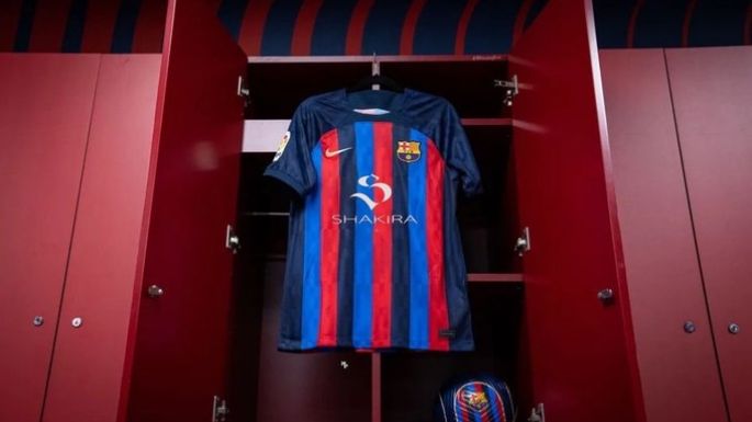 Piqué podría llevar el nombre de Shakira en la camiseta del Barcelona