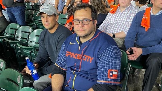 José Ramón López Beltrán, hijo de AMLO, "pelea" públicamente con Grok