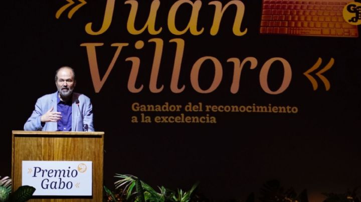 “En México matan a quienes buscan la verdad”, dice Villoro al recibir Premio Gabo a la Excelencia