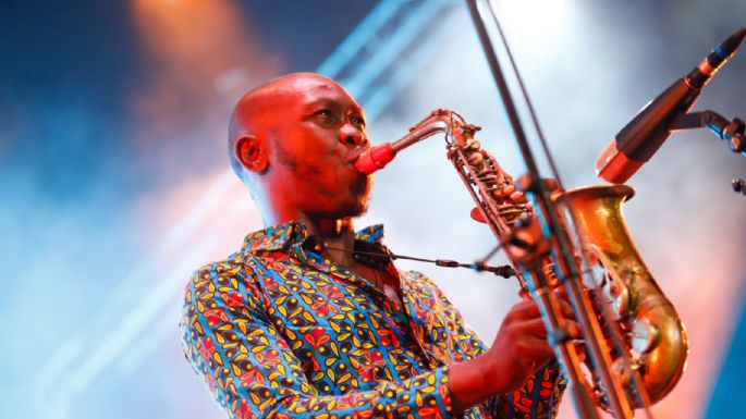 “¡Viva México! grita el músico y cantante nigeriano Seun Kuti en el Festival Cervantino