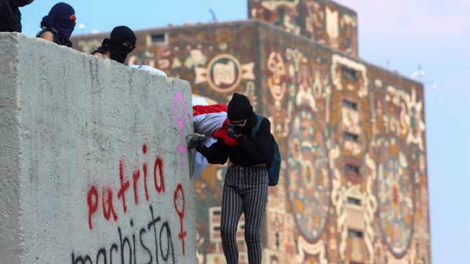 Sheinbaum rechaza "manifestaciones violentas" en la UNAM, pero ofrece apoyo a jóvenes