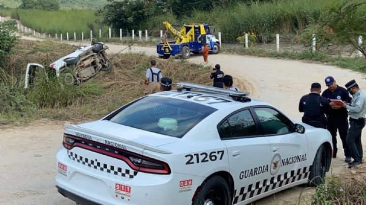 Vuelca camioneta con migrantes en Chiapas; hay tres muertos y siete heridos