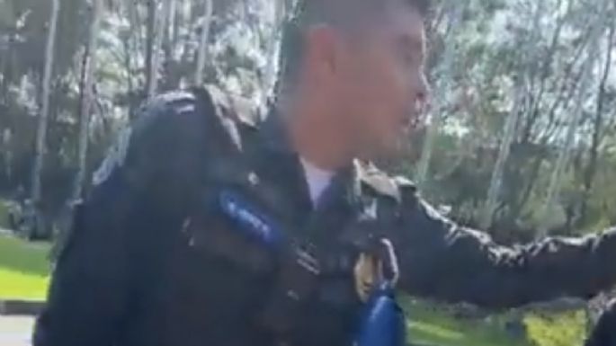 Identifican al policía que agredió a un joven por patinar en Chapultepec (Video)