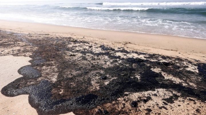 Derrame en la Refinería de Salina Cruz contamina las playas de Oaxaca