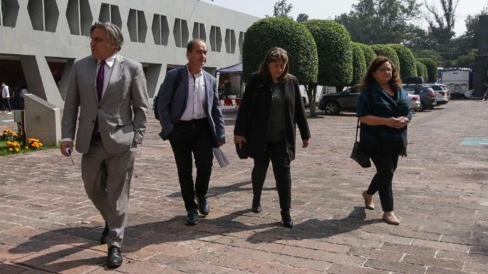 Padres de normalistas exigen al Estado rectificar y aceptar asistencia técnica internacional