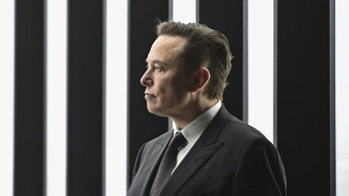 Elon Musk anuncia el lanzamiento de una nueva inteligencia artificial que se llamará xAI