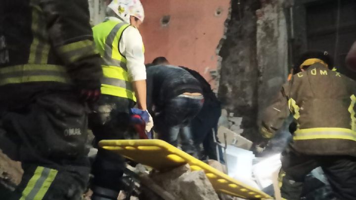 Captan derrumbe de una bóveda catalana en el Centro Histórico de la CDMX (Video)