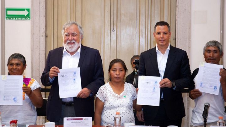 Histórica firma de acuerdo de paz entre comunidades mixtecas pone fin a 30 años de conflicto