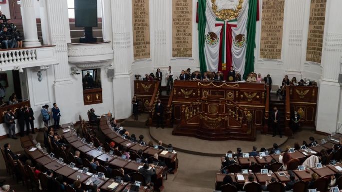 Cuarto Informe de gobierno: Diputados apoyan y “destapan” a Sheinbaum para 2024