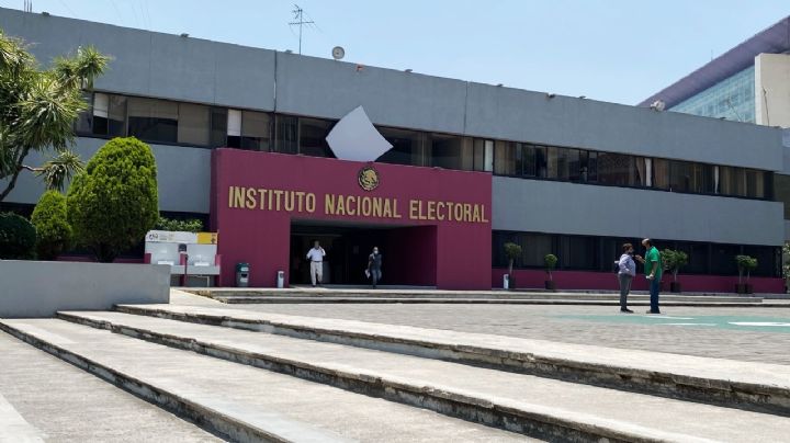 El INE acumula más de una docena de denuncias por violaciones a la veda electoral