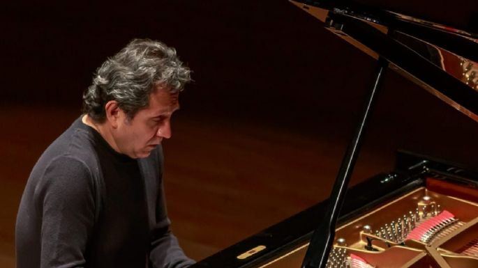 Con espectáculo músico-teatral, el pianista Héctor Infanzón celebra 45 años de trayectoria