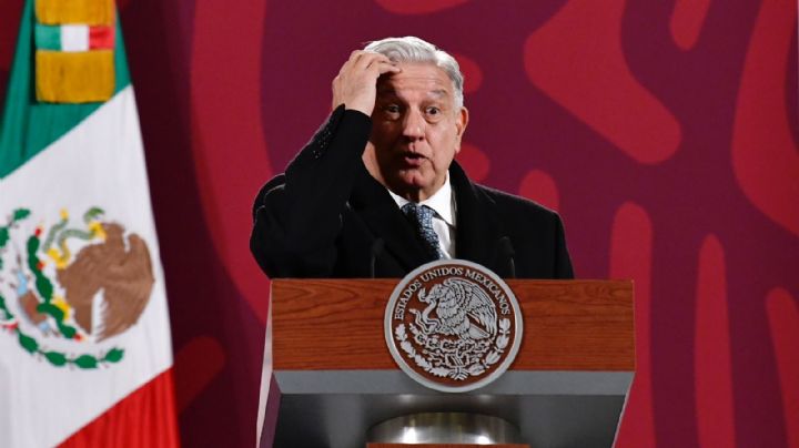 AMLO reprocha a la Corte por debate sobre prohibición de nacimientos en edificios de gobierno