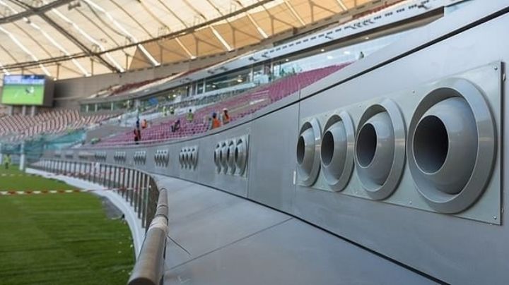 "Nos morimos de frío", aficionados se quejan del aire acondicionado en los estadios de Qatar