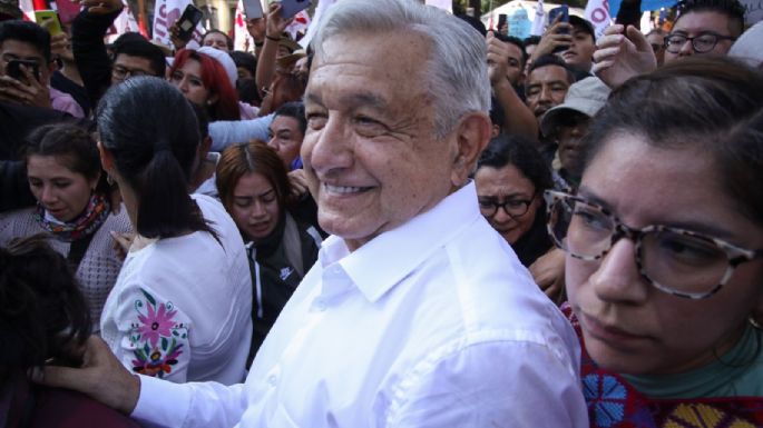 Así fue la salida AMLO de Palacio Nacional y su llegada al Ángel para encabezar la marcha (Video)