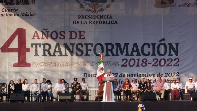 "¡No! ¡No a la reelección!": AMLO responde a petición de simpatizantes en el Zócalo