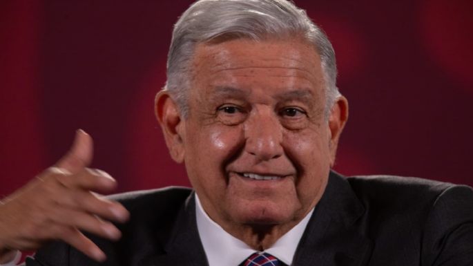 AMLO aclara que sólo está “opinando” sobre la crisis en Perú tras la destitución de Pedro Castillo