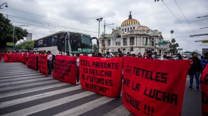 Normalistas de Teteles en Puebla exigen destituir a directivos y mantienen control del plantel