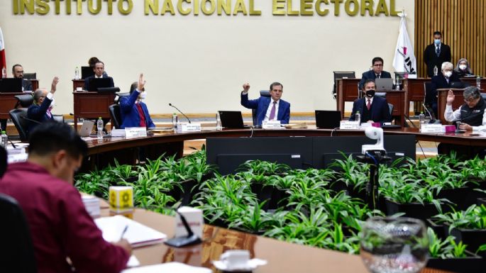 Funcionarios clave del INE renuncian mientras se aprueban las nuevas leyes electorales