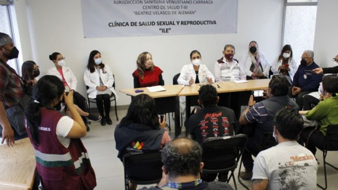 Con módulos médicos falsos, intentan convencer a mujeres de que no aborten