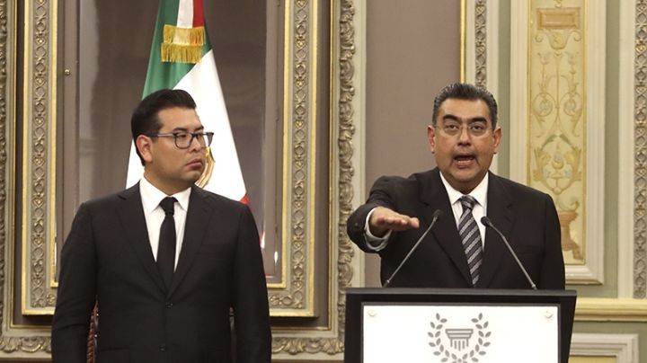 Sergio Salomón Céspedes toma protesta como gobernador sustituto de Puebla