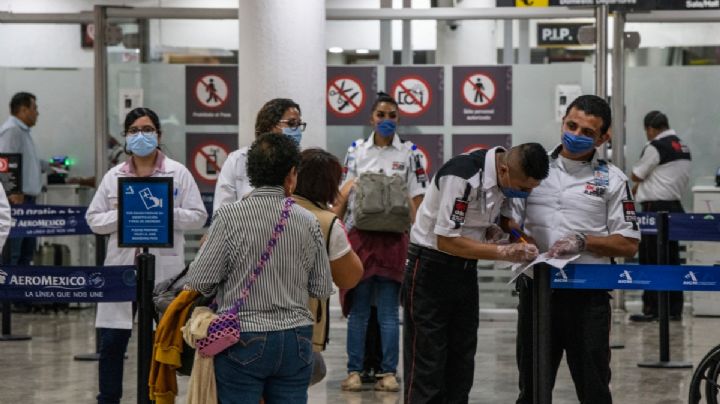 Pasajera sufre infarto en plena sala de espera del AICM