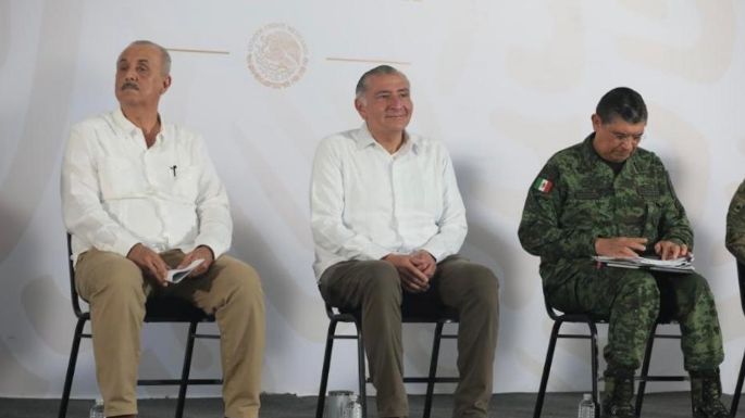 AMLO tilda en Tabasco a Adán Augusto de "muy competente" para sucederlo en 2023