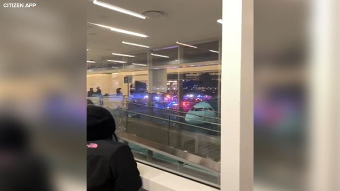 Fuego en una laptop obliga a evacuar un avión en el aeropuerto JFK de Nueva York
