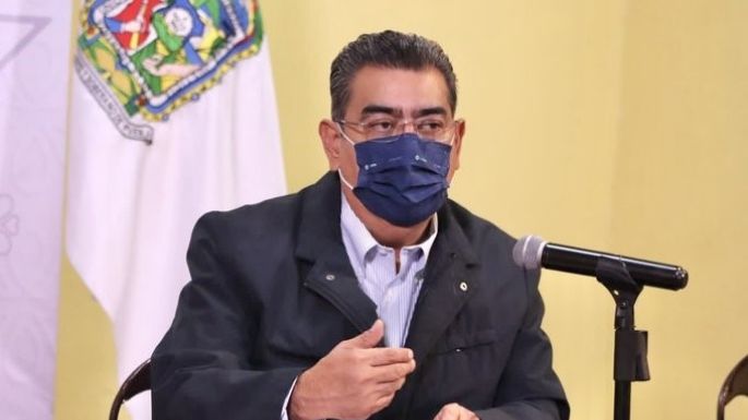 Gobernador de Puebla condena balacera de la Policía Municipal en la que murieron dos hermanos