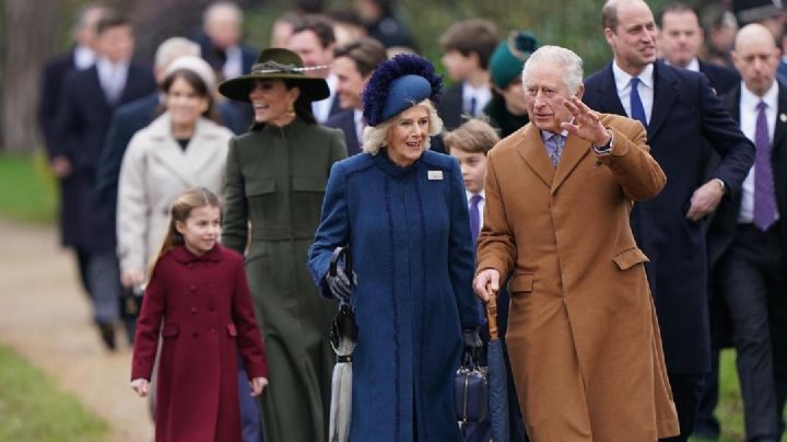 El rey Carlos III recuerda a Isabel II en su primer discurso navideño como monarca