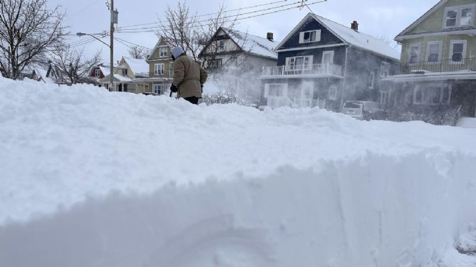 Prevén más caos por tormenta invernal en EU; hay al menos 34 muertos