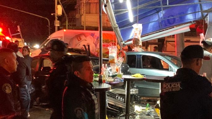 Automovilista choca un puesto de tacos en la Narvarte; hay nueve heridos